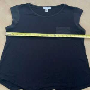 Calvin Klein T-shirt